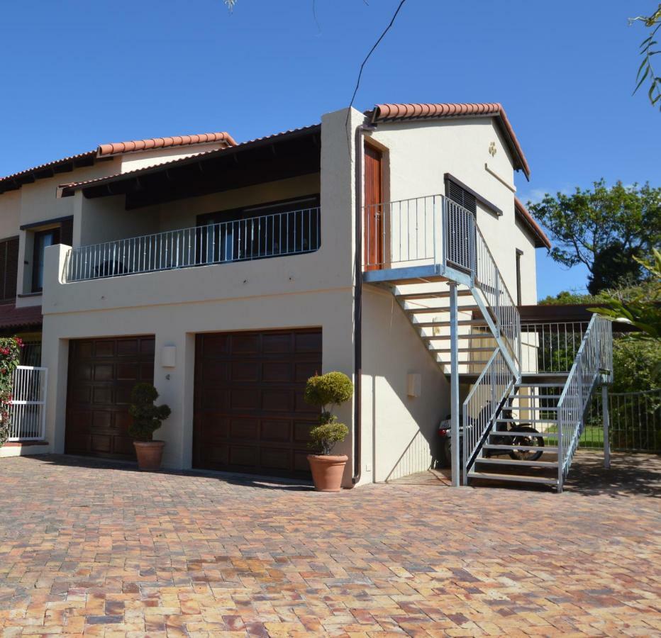 Apartamento Mountain And Sea View Getaway Plettenberg Bay Exterior foto